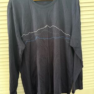 Icebreaker Black and Blue Everest Mountain Long Sleeve Tee base layer
